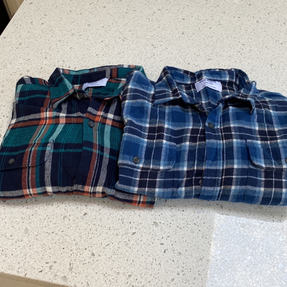 Old navy- 2 flannels